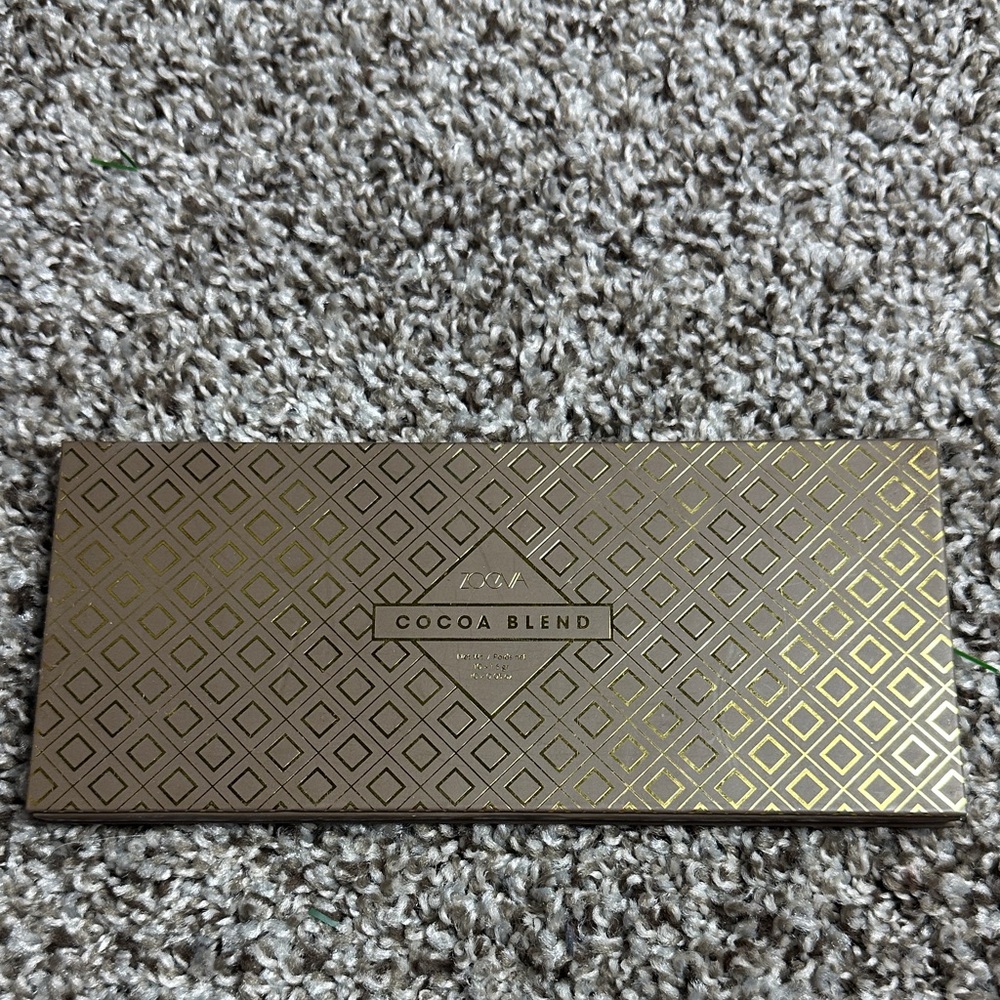 ZOEVA Cocoa Blend eyeshadow palette